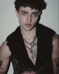 TATE DAVIS (@tatedaviss) • Instagram photos and videos