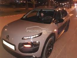 Kidioui.fr compare les offres automobiles : Citroen C4 Cactus 2015 Diesel 250703 Occasion A Casablanca Maroc