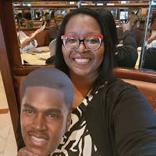 Saturday was SIU School of Medicine's Commencement. This year we had 5 of  our alumni hood their child as they walked across the stage. We extend a  congratulations to each of our