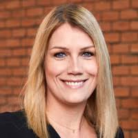 300+ profilů „Hamernik“