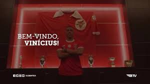 Bit Fut Twitch Tv Biteira On Twitter Vinicius Da Pose No Benfica Apoio Muito Acho A Equipe Ideal Pra Ele Nesse Momento Vai Ter Oportunidades E Meter No Minimo Uns 20 Gols Na