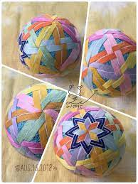 水水美人愛手毬 組8之卷的變化練習曲 發現一個過線神器 用來試驗這個球 真的超好用 只是星花真難縫 只縫了一朵 放棄