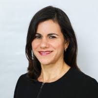 Stephanie Quiles's Instagram, Twitter & Facebook