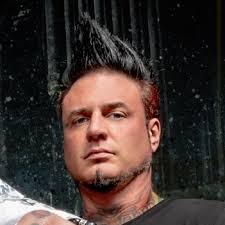 Jason Hook, tout savoir sur l'artiste dans Hard Force