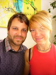 Happy holidays from Sir Francis Drake, Drake for short. 🐾 he likes the  aldi trees