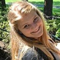 Amanda Berthold's Instagram, Twitter & Facebook