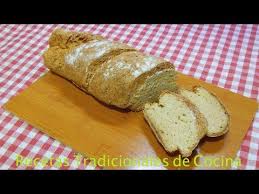 Te Damos Tres Formulas Para Hacer Pan Con Harina Agua Y Sal Con Levadura Si Tienes O Con Masa M En 2020 Pan Sin Levadura Recetas De Comida Receta De Pan