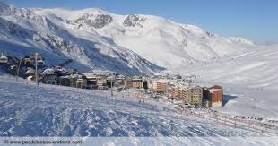 Pas de la casa has some excellent sun sets and i loved sitting at the outdoor terrace of olimpiades restaurant today, right next to the slopes, to watch the sky turn. Schneehohen Pas De La Casa Wetter Pistenverhaltnisse Webcam
