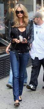 Very Chic Elle Street Style Fashion Street Style
