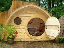 Kinderhaus Ein Marchenabenteuer Archzi Archzi Ein Kinderhaus Marchenabenteuer Spi Idee Per Il Giardino Di Casa Casette Da Giardino Casetta Di Legno
