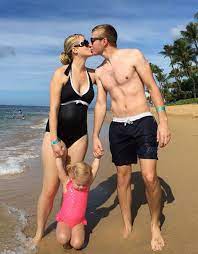 We did not find results for: Elizabeth Smart Pregnant Abduction Survivor Expecting Baby 2 A Boy Hollywood Life