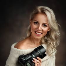 Zanim wrzucę efekty kolejnej sesji to podzielę się z Wami troszkę  prywatnością... 💖 Bo taka sytuacja nie zdarza się często! Ba! Ostatnio w  tak fenomenalnym gronie miałyśmy okazję widzieć się 7 lat