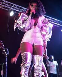 Karaoke version of the camel toe song. This Camel Toe Private Part Expose Has Landed Wendy Shay On The Bad Side Of Social Media Again Fashionghana Com 100 African Fashion