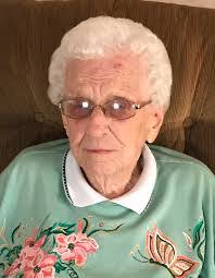 Shelly Sojka's Instagram, Twitter & Facebook