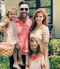 Joanna Garcia Swisher And Family Make Smile Signs For Community People Com