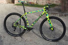 Bike Der Woche Singlebe Camouflage Von Ibc User Fomeracer Mtb News De Fahrraddesign Fahrrad Mtb Fahrrad Design