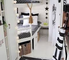 Sep 08, 2014 · when i was putting together a round up of my favorite pop up camper makeovers, i was really inspired. 90 Best Camper Van Hacks Makeover Remodel And Renovation Ideas Freshouz Com Camper Wiz