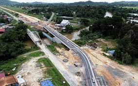 Pan borneo highway project cost went up rm3.67 billion, not down rm3.1 billion as guan eng claims february 10, 2020 3:05 am raggie jessy fadillah pointed out there was never any accusation the project delivery was delayed or the project cost exceeded budget. 60 Of Pan Borneo Highway Completed In Sarawak 45 In Sabah Free Malaysia Today Fmt
