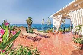 Trova alloggi in vendita di seconda mano al miglior prezzo a sicilia Appartamenti E Case Vacanza Sul Mare In Sicilia Novasol Familygo