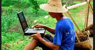 Pada umumnya, perubahan sosial tersebut dipengaruhi oleh beberapa faktor, di antaranya faktor penyebab, faktor pendorong, serta faktor penghambat. 10 Faktor Penghambat Terjadinya Perubahan Sosial Suka Suka