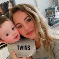 Maranda Turner's Instagram, Twitter & Facebook