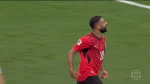 Salah é dúvida, mas Egito conta com Zico para encarar a Austrália