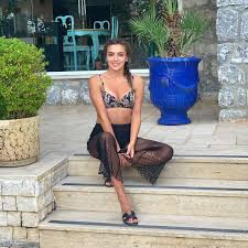 The latest tweets from zehra yılmaz (@zehrayilmaz00). Zehra Yilmaz S Feet Wikifeet