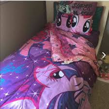 She'll drift off to sleep dreaming of fun and adventure with her pony pals when she's tucked in. My Little Pony Bedding My Little Pony Twin Bedding Poshmark