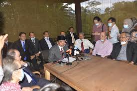 Tripadvisor sitesinde 5 üzerinden 3,5 puanla derecelendirilmiş ve kota kinabalu bölgesindeki 739 restoran arasında 194. High Court Dismisses Sabah Assemblymen S Dissolution Suit Against Governor Malaysia Malay Mail