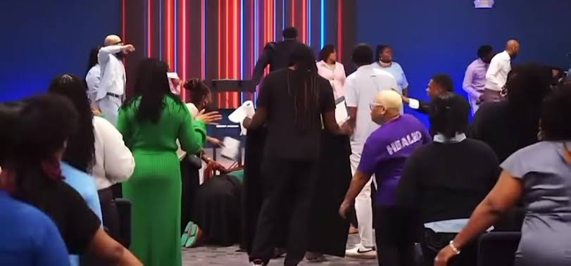 Bishop Brandon Jacobs' Energetic Praise Break