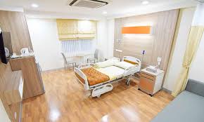 3.ขึ้นห้องพิเศษตอน 2 ทุ่มครึ่ง ห้องพิเศษ b มีเตียง ทีวี ตู้เย็น ตู้ใส่เสื้อผ้า เตียงเฝ้าไข้ ไมโครเวฟ กระติกน้ำร้อน รวมค่าอาหาร. à¸šà¸£ à¸à¸²à¸£à¸« à¸­à¸‡à¸ž à¸ à¹‚à¸£à¸‡à¸žà¸¢à¸²à¸šà¸²à¸¥à¸ˆ à¸¬à¸²à¸£ à¸•à¸™ 9 à¹à¸­à¸£ à¸žà¸­à¸£ à¸•
