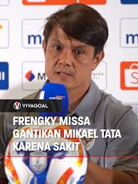 Momen lucu Jay Idzes dan Kevin Diks di sesi latihan Timnas Indonesia ...