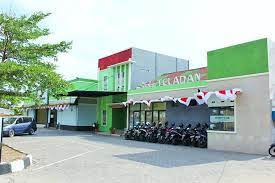 Oleh sebab itu bisa menjadi salah satu sd unggulan islam di yogyakarta. Sekolah Teladan Yogyakarta Home Facebook