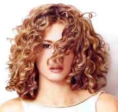 Taglio lungo scalato perfetto per i . 59 Idee Su Tagli Capelli Ricci Nel 2022 Capelli Capelli Ricci Acconciature