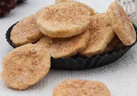 Schwedische Zimtplatzchen Kanelkakor Kuchenmomente Rezept Zimtplatzchen Kekse Backen Rezept Murbeteigplatzchen