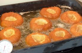 Kiachl Ziachkiachl Ausgezogene Kuchle Bauernkrapfen Krapfen Kochen Und Backen Hefeteig Grundrezept