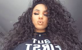 The trick is using a quality hair product that will tame frizz and keep curls looking orderly and styled throughout the day. 15 Insanely Cute Hairstyles For Curly Hair Society19