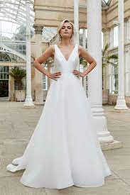 2020 popular 1 trends in weddings & events, mother & kids, women's clothing with cap sleeve short wedding dress and 1. The 14 Wedding Dress Hacks That Make You Look Skinny On Your Wedding Day Jo Malin Bridal