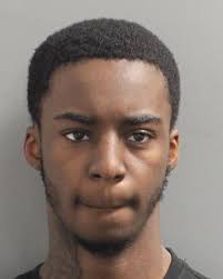 An 18-year-old has been charged with attempted robbery after allegedly  chasing two juveniles in York City along with two other men. Read all about  it:  https://www.yorkdispatch.com/story/news/crime/2025/06/24/york-city-man-charged-in-attempted-robbery  ...