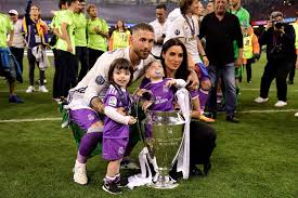 Bienvenidos a la página oficial de sergio ramos, capitán del real madrid c.f., de la. Squawka News On Twitter Sergio Ramos This Is For Everyone Who Has To Put Up With Me Including My Wife Children Parents And All Madridismo Https T Co 1iqtv5uheb