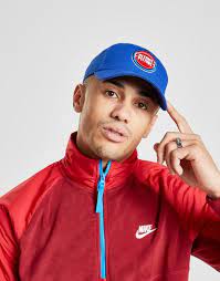 New era offers a wide selection of pistons caps & apparel for every show up to the game in style with your detroit pistons cap from new era. New Era Nba 9forty Detroit Pistons Cap Blau Jd Sports
