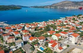 Über 1500 häuser, villen und appartements zum verkauf in dalmatien, istrien und der kvarner bucht. Ferienhaus Ciovo Okrug Gornji Kroatien Cdm7 Novasol