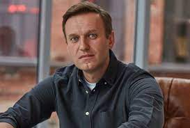 Navalny instagram/ap russian opposition leader alexei navalny posted a photo of himself with daughter daria, son zahar and wife yulia on his instagram account tuesday from his hospital bed in berlin. Alexei Navalny Wiki Age Height Wife Girlfriend Family Biography More Famous People Wiki