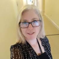 Sharon Roe's Instagram, Twitter & Facebook