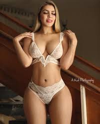 TW Pornstars - Viviané Lomelin. Twitter. Les daré sorpresas a los que den  RT y ❤️, envíame captura. 4:05 PM - 25 Jul 2021