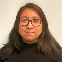 Mila Robles's Instagram, Twitter & Facebook