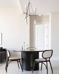 Black Is Back 10 Modern Furniture Designs Modern Round Dining Room Table Modern Round Dining Room Round Dining Table Modern