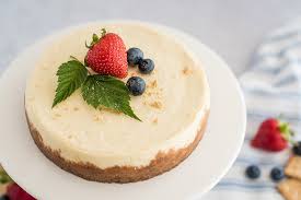 I've had several readers ask me how to make a cheesecake in a 6 inch springform pan they had in their kitchen. How To Make Perfect Pressure Cooker Instant Pot Cheesecake