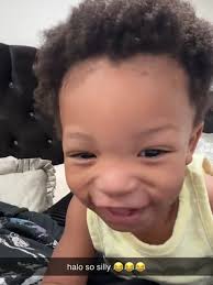 Halle Bailey Singing and Playing Guitar: A Joyful Performance