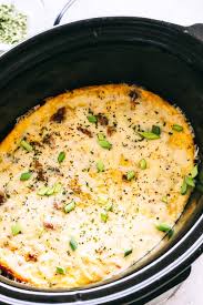 Find easy ww recipes broken up by points (zero on up) for beef dinners start eating better for breakfast, lunch, and dinner, thanks to these recipe ideas for weight watchers. Overnight Slow Cooker Breakfast Casserole With Hash Browns And Eggs